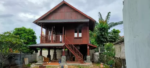 rumah kayu